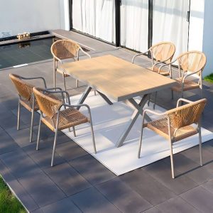 Moderner einfacher Stil Aluminium Outdoor Armlehnenstuhl, nestbar und stapelbar in natürlicher Ausführung, 4 Stühle, 4 Stühle