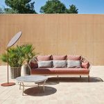 Pfingstrosen-Stoff 2-teilige Patio-Sofagruppe mit grauem Tisch, 2-teiliges Set (1 3-Personen-Sofa & 1 Couchtisch)