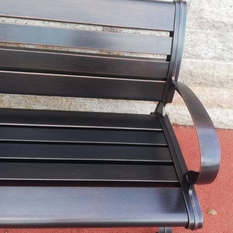 Casual Aluminium Parkbank in Tinte mit gebogener Armlehne und Rücken, Schwarz, 79"L x 23"B x 29"H