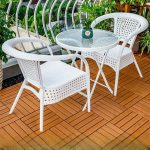 Einfaches 3-teiliges Outdoor-Essset aus synthetischem Material, wetterfest, mit transparentem rundem Tisch und Stühlen, 23,6"L x 23,6"B x 28,3"H, Schreibtisch mit 2 Stühlen