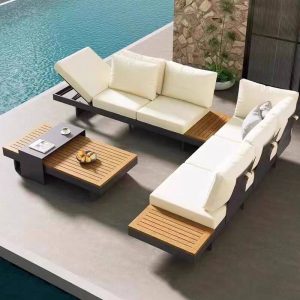 Outdoor-Sofa-Konversationsset mit hellbraunem Holztisch, Stoffbezug, 4-teiligem Set, Chaiselongue-Komponente, Loveseat und Kreidekissen - Tagesbett