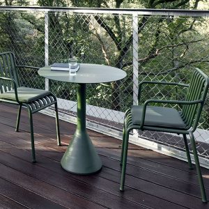 Einfacher runder Outdoor-Esstisch mit grünem Metallrahmen, 39,4"L x 39,4"B x 29,1"H, ohne Stühle