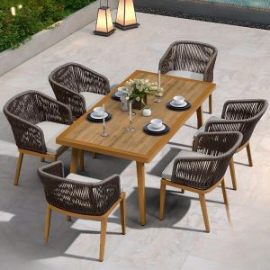 Minimalistischer Outdoor-Armstuhl mit Aluminiumrahmen in Auburn, 2 Stühle, 2 Stühle, 23"L x 20"B x 30"H