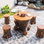 Outdoor-Esstisch mit Betonrahmen und runder hellbrauner Tischplatte im Casual-Stil, 31.5"L x 31.5"B x 27.6"H, Nur Tisch