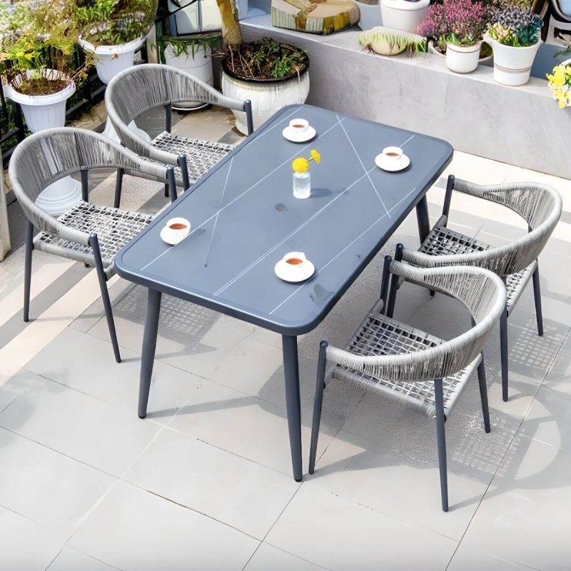 Moderner feuersicherer Ink-Vitreous Outdoor-Esstisch, 5-teilig mit Stuhl und Tisch, Tisch & 4 Stühle, 53"L x 31"B x 29"H