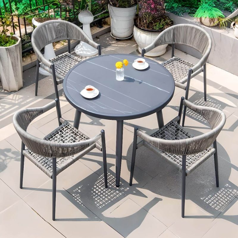 Moderner feuersicherer Ink-Vitreous Outdoor-Esstisch, 5-teilig mit Stuhl und Tisch, 35,4"L x 35,4"B x 29,1"H, Tisch & 4 Stühle