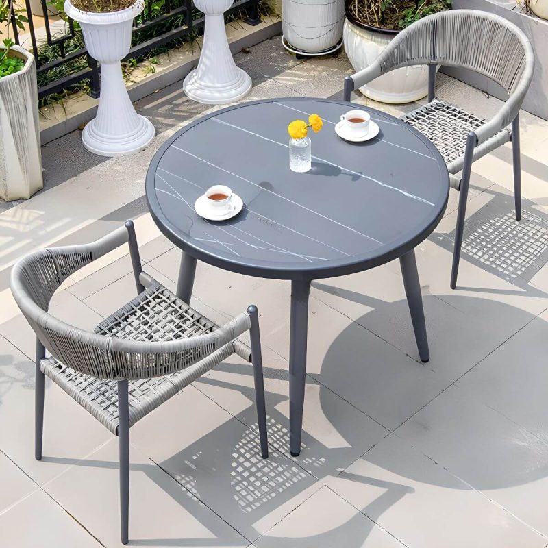 Moderner feuersicherer Ink-Vitreous Outdoor-Esstisch, 3-teiliges Set mit Stuhl und Tisch, 35,4"L x 35,4"B x 29,1"H, Schreibtisch mit 2 Stühlen