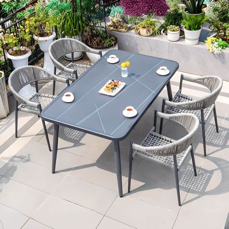 Moderner feuersicherer Ink-Vitreous Outdoor-Esstisch, 5-teilig mit Stuhl und Tisch, 59,1"L x 35,4"B x 29,1"H, Tisch & 4 Stühle