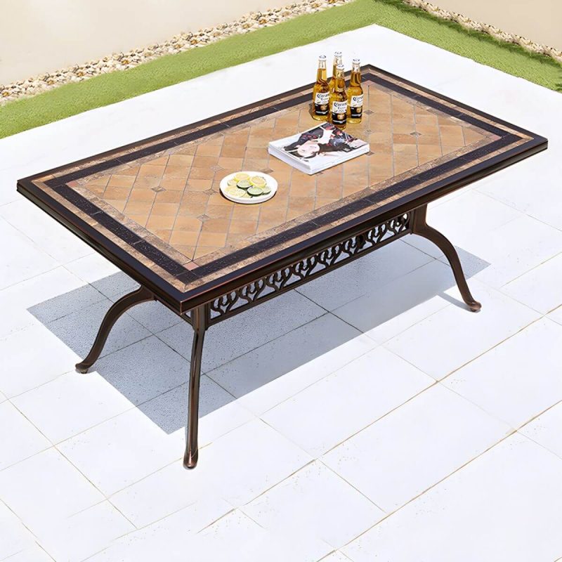 Moderner Outdoor-Patio-Tisch aus Keramik, rostbeständiger Patio-Tisch mit Aluminiumrahmen - Nur Tisch 63"L x 35"B x 29"H
