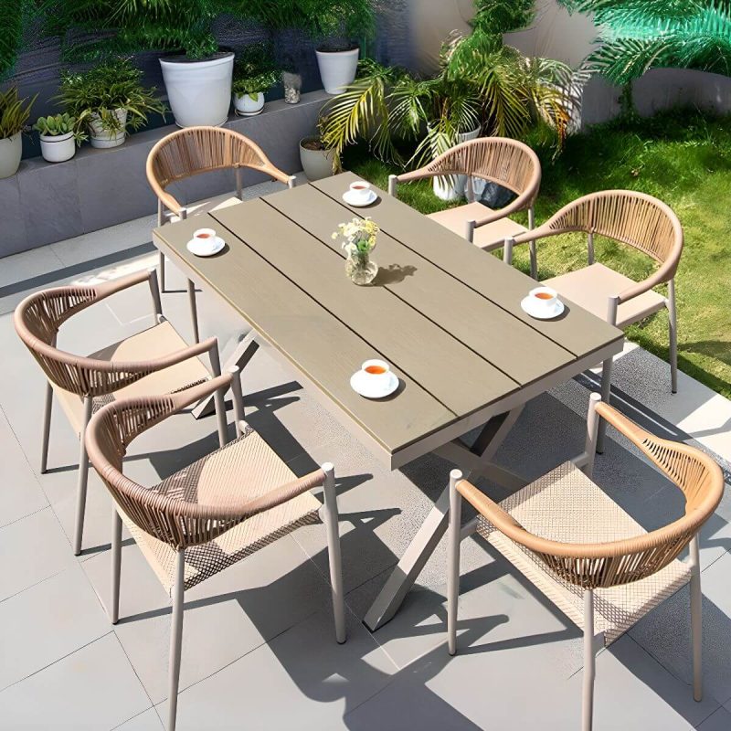 Hellgraues Modernes Outdoor-Esstischset mit wetterfestem Metallrahmen, 5-teiliges Set mit Stuhl & Tisch, 59.1"L x 35.4"B x 29.9"H, Tisch & 4 Stühle