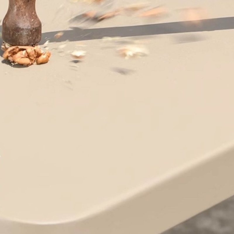 Stoff 9-teiliges Set Outdoor-Essgruppe mit Holzoptik-Tischplatte, 70,9"L x 35,4"B x 29,5"H, Rechteckig, Tisch & 8 Stühle, Holz-Kunststoff-Verbund