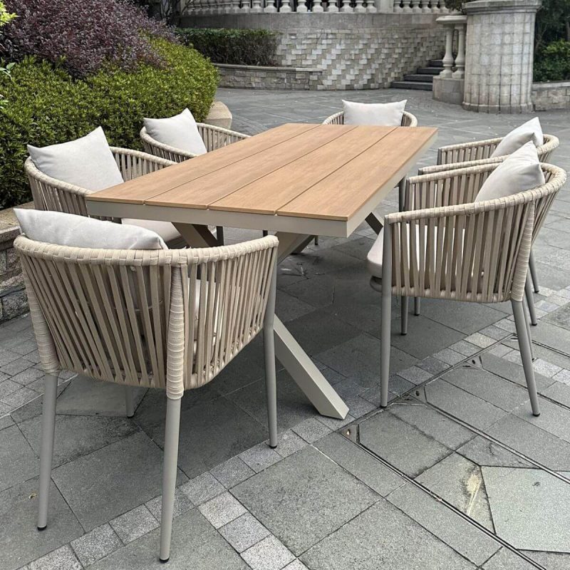 Cremefarbener Aluminium-Metall einfacher Patio-Armlehnenstuhl mit abnehmbarem Kissen - 2 Stühle, 21"L x 20"B x 31"H