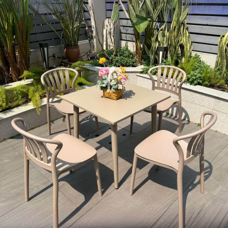 Elfenbein Outdoor-Esstischset, wetterbeständig mit Polymer-Verbundsitz, quadratisches 5-teiliges Stuhl- und Tischset, 27.6"L x 27.6"B x 28.3"H, Tisch & 4 Stühle