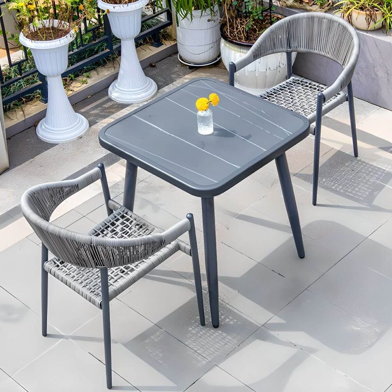 Moderner feuersicherer Ink-Vitreous Outdoor-Esstisch, 3-teiliges Set mit Stuhl und Tisch, 27,6"L x 27,6"B x 29,1"H, Schreibtisch mit 2 Stühlen