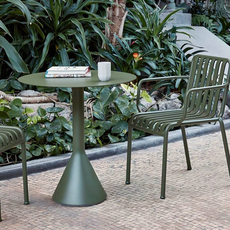 Zeitgenössischer Metall-Patio-Tisch rund/quadratisch wasserbeständig in Grün - 27,6"L x 27,6"B x 29,1"H Nur Tisch