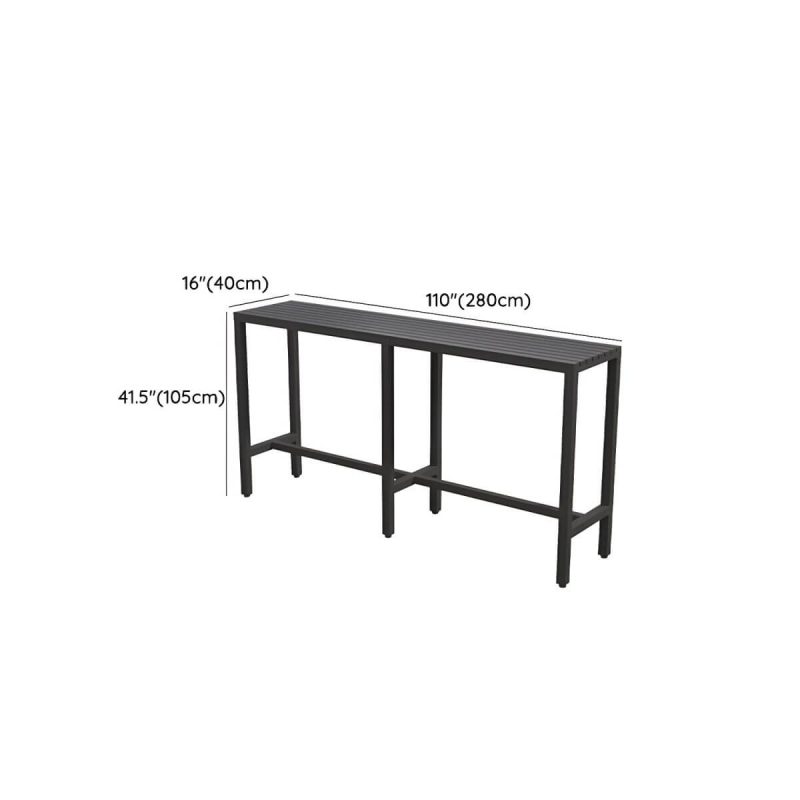 Dimension of Industrieller schwarzer Metall-Patio-Esstisch mit Espresso-Holzplatte - 110,2"L x 15,7"B x 41,3"H Nur Tisch