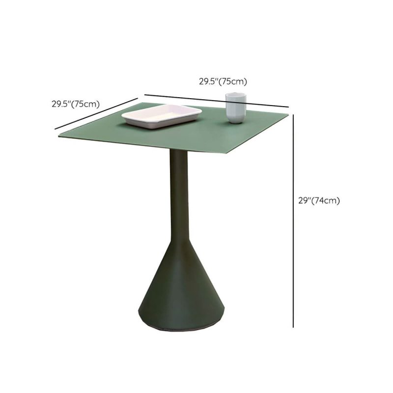 Dimension of Zeitgenössischer Metall-Patio-Tisch rund/quadratisch wasserbeständig in Grün - Nur Tisch 30"L x 30"B x 29"H