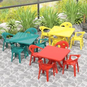 Minimalistisches 5-teiliges Garten-Essset mit Polymer-Sitzflächen, Tintentisch und wetterfester Haltbarkeit, Schwarz, Tisch & 4 Stühle