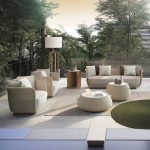 Holzfarbe Loveseat mit Teakrahmen, Kissen inklusive, für 2 Personen, UV-beständig, trendiger Stil, Polster inklusive, dunkelgrau, Loveseat
