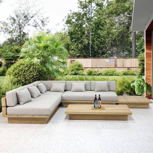 Simplistisches UV-beständiges Naturholzsofa mit Kissen, Holzfarbbasis und Polster für Platz 1, Mediansofa