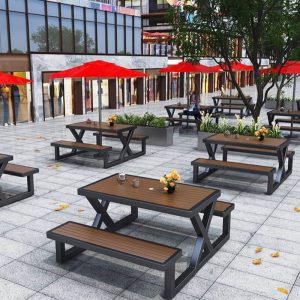 Patio-Esstisch mit Legierungsrahmen, rechteckiger Kakaoplatte im Art-Deco-Stil, Schwarz, 63"L x 67"B x 30"H