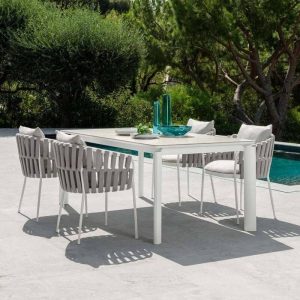 Moderner einfacher Stil Outdoor-Armlehnenstuhl mit Aluminium-Metall, UV-beständig, Kissen, grauer Rücken, 1 Stuhl, 24"L x 26"B x 30"H