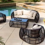 Textile Patio-Sofa-Garnitur mit Tischplatte aus Glas, weißer Polsterung, weißem Kissen, 4-teilig, Tinte Tisch, 4-teiliges Set (2 Stühle & 1 3-Personen-Sofa & 1 Couchtisch)