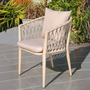 Moderner einfacher Stil Beige Outdoor Armlehnenstuhl, Aluminium Material, stapelbar, Aluminium, 22"L x 21"B x 35"H