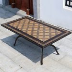 Moderner Outdoor-Patio-Tisch aus Keramik, rostbeständiger Patio-Tisch mit Aluminiumrahmen - Nur Tisch 63"L x 35"B x 29"H