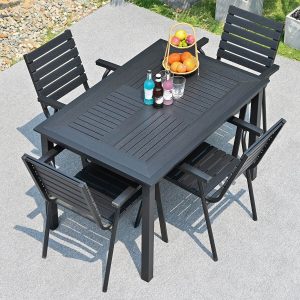 Einfacher Stil 2 Stahl Garten Armlehnenstühle mit UV-Schutz und stapelbaren Eigenschaften, schwarzer Rücken, 2-teiliges Set