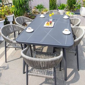 Moderner feuersicherer Ink-Vitreous Outdoor-Esstisch, 3-teiliges Set mit Stuhl und Tisch, 35,4"L x 35,4"B x 29,1"H, Schreibtisch mit 2 Stühlen