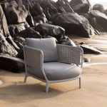 Trendiges Creme-Legierung-Sofa für 1 Person mit Kissen, UV-beständige Polsterung, Hellgrau