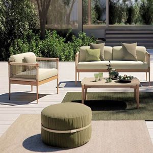 Hellgrauer Naturholz-Loveseat mit Kissen für 2 Personen, UV-beständig, trendiger Stil mit Polster, 2-Sitzer Sofa