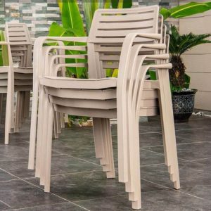 Elfenbein Outdoor-Esstischgarnitur mit Polymer-Verbundsitz, wetterfestes 5-teiliges Set mit Stuhl, einfacher Stil und Tisch, 35,4"L x 35,4"B x 28,3"H, Tisch & 4 Stühle