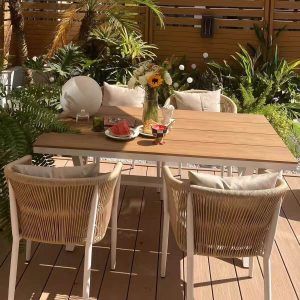 Outdoor-Esstisch in natürlicher Farbe aus Legierung, wetterfest, Tisch und Stühle, einfacher Stil, 5-teilig, 41,3"L x 41,3"B x 29,5"H, Tisch & 4 Stühle