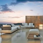 Zeitgenössisches schwarzes Legesofa für 1 Person mit Kissen, UV-beständige Polsterung, einzelnes rundes Sofa