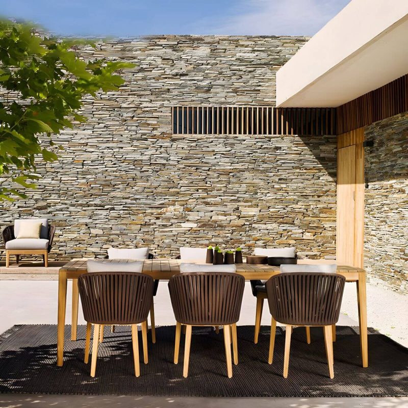 Tropischer Patio-Esszimmer-Armlehnsessel in Braun mit natürlicher Holzbasis - Teak PE geflochtenes Rattan 8-teiliges Set