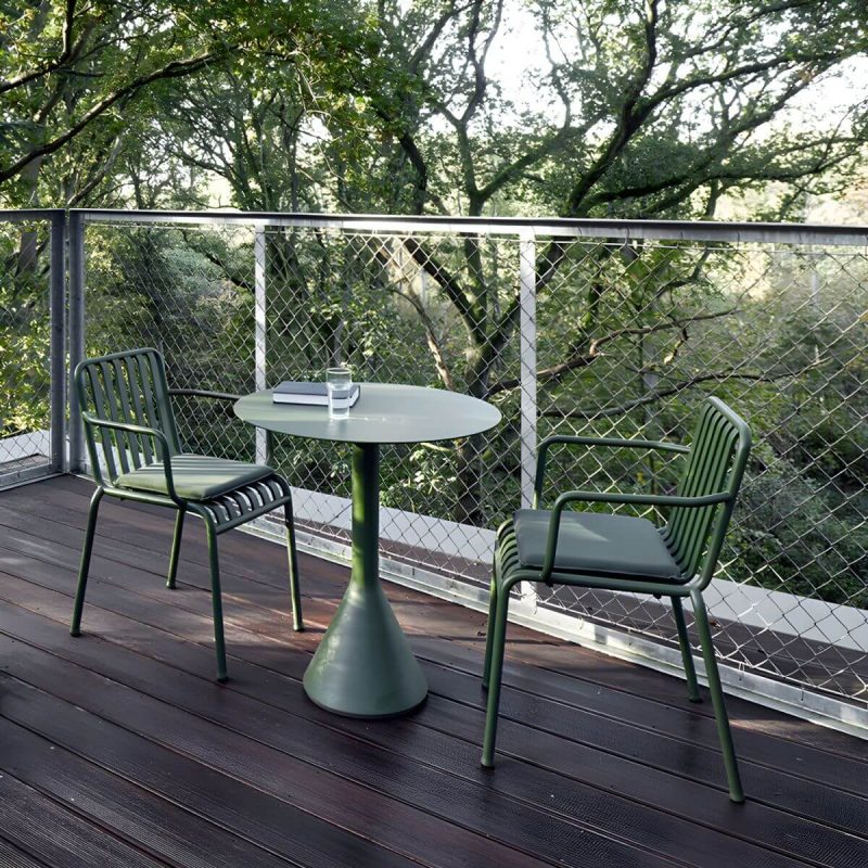 Grüner 2-Sitzer Terrassentisch Wasserdichter Zeitgemäßer Balkontisch - Nur Tisch 27,6"L x 27,6"B x 29,1"H