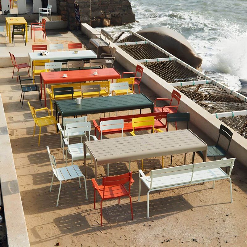Rechteckiger Terrassentisch im zeitgenössischen Stil aus wasserbeständigem Aluminium - Rot 180 x 80 x 75 cm Nur Tisch