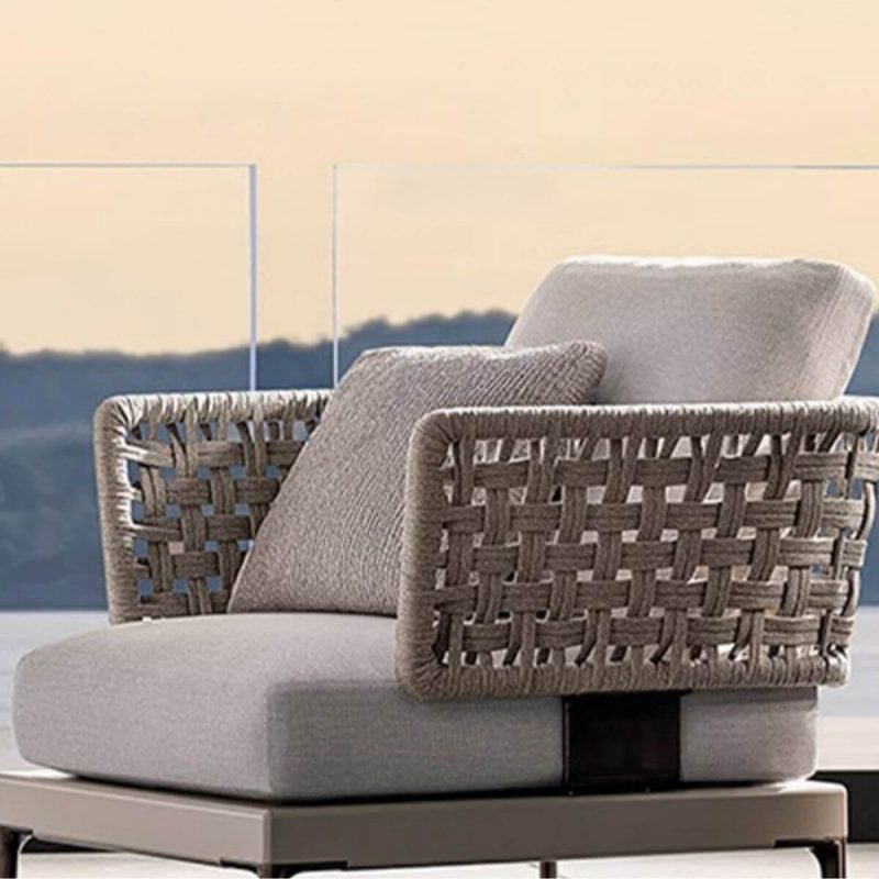 Loveseat mit hellgrauem Bezug, natürlichem Holz, Kissen für 2, UV-beständig, trendiger Stil und Polster, Loveseat
