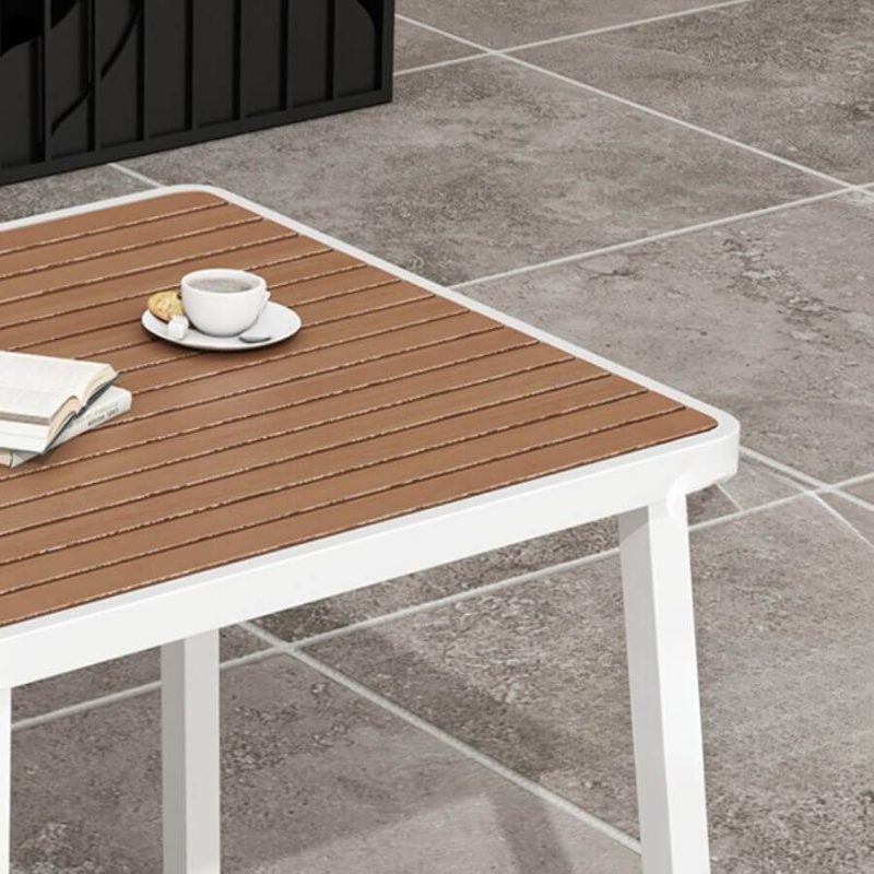 Roter Metall UV-beständiger rechteckiger einfacher Patio-Esstisch, Rot, 47,2"L x 23,6"B x 29,5"H, Nur Tisch