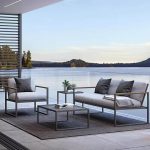 Graue Naturholz-Sofa mit abnehmbarem Kissenbezug für 3 Personen, UV-beständig, trendiger Stil - 1 Stück, 3-Sitzer Sofa
