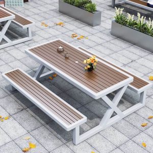 Einfaches rechteckiges hellbraunes Eisen-Picknicktisch für draußen, Schwarz, Tisch & Stuhl(e), 63"L x 67"B x 31"H