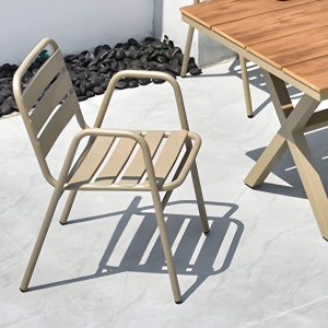 Metallische Outdoor-Esszimmerstühle Moderne stapelbare Patio-Esszimmerstühle wasserabweisend - Braun 4-teiliges Set