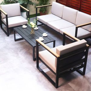 Sofa mit schwarzem Rahmen für 3 Personen, Legierung, UV-beständig, moderner Stil, Kissen, 1 Stück, 3-Sitzer Sofa