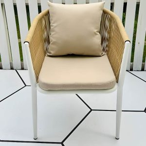 Gepolsterter Outdoor-Esstisch in natürlicher Farbe, 7-teiliges Set, wetterfest, Stuhl, einfacher Stil, Tisch, 59,1"L x 35,4"B x 29,5"H, Tisch & 6 Stühle