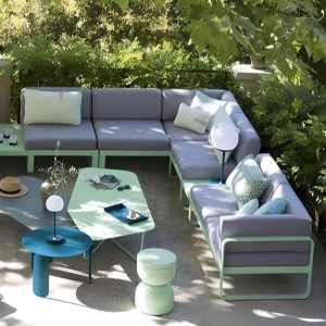 Hellgrüner Loveseat, UV-beständig mit Kissen für 2, Legierungsrahmen, trendiger Stil und Polster, 2-Sitzer Sofa
