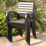 Sonnengeschütztes Outdoor-Esstischset mit Tischplatte aus Holzwerkstoff, Rückenlehne mit Gurten, Pekannuss-Rechtecktisch, Stuhl, 5-teiliges Set, 59"L x 35"B x 29"H, Tisch & 4 Stühle