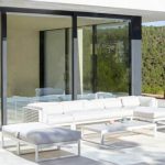 Weißes Legierung Trendiges Sofa für 1 Person mit Kissen und Polster, UV-beständig, Hohe Rückenlehne, 1-Sitzer Sofa