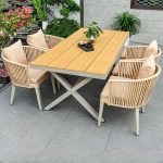 Polsterter Gartenset in natürlicher Farbe, 5-teilig mit UV-Schutz, mit Stuhl und Tisch, minimalistischer Stil, 59,1"L x 35,4"B x 29,5"H, Tisch & 4 Stühle, Teak